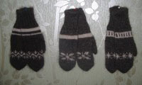 Ornamented Russian mittens