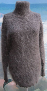 Пуховый женский свитер Вы можете купить прямо сейчас